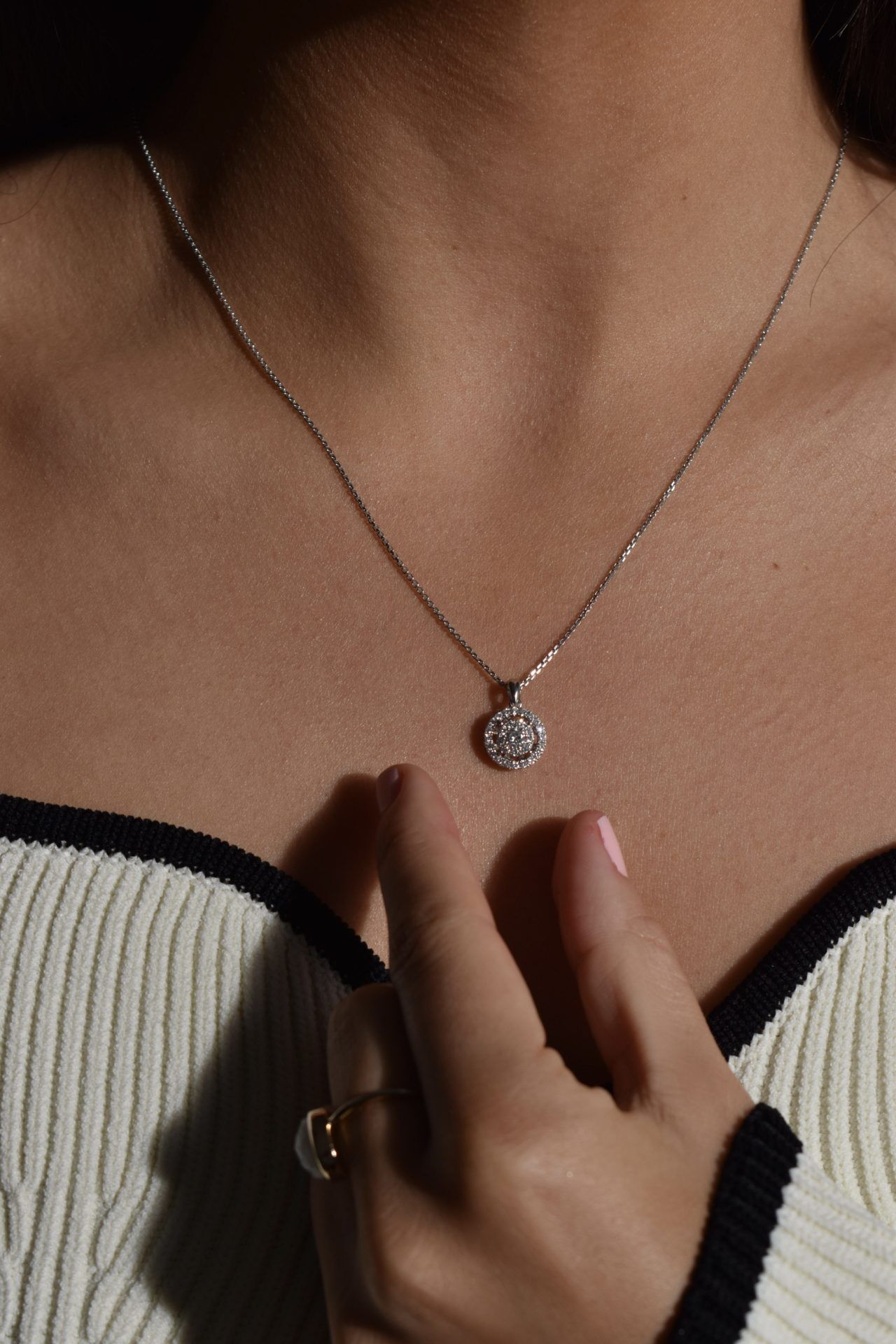 Keepers Collection Solitaire Round Diamond Halo Pendant - Main Image